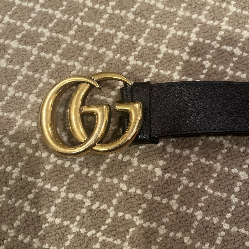Authentic chocolate brown Gucci belt ￼
Serial numbers are in 3rd pic